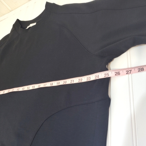 Zenana women's black pull over top size (L) - Picture 9 of 12